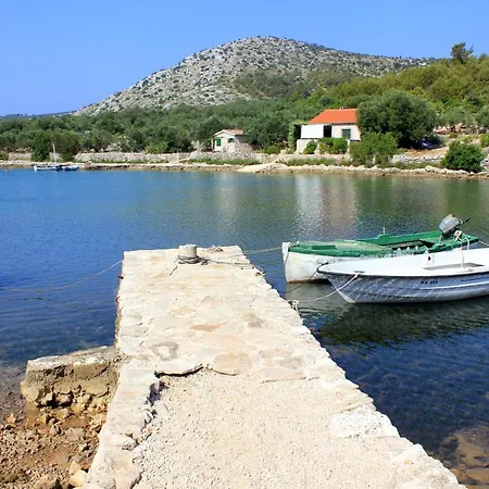 Secluded Fisherman's Cove Magrovica - Telascica, Dugi Otok - 8142 * Sali