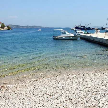 Secluded Fisherman's Cove Magrovica - Telascica, Dugi Otok - 8142 *