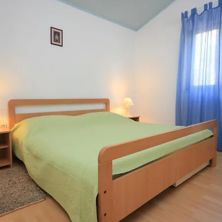 Secluded Fisherman's Cove Magrovica - Telascica, Dugi Otok - 8142 *